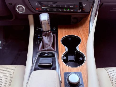 Used 2018 Lexus RX 350L FWD image 15