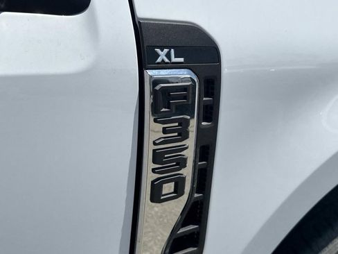 New 2025 Ford F350 XL w/ XL Chrome Package image 22