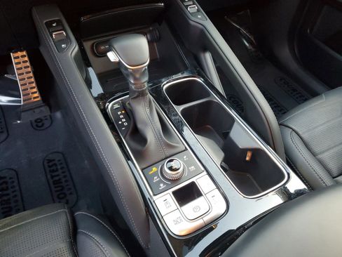 Used 2022 Kia Telluride SX w/ SX Prestige Package AWD/4WD image 24