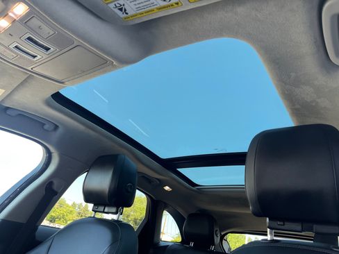 Used 2020 Jaguar F-PACE Premium AWD/4WD image 33