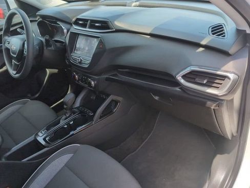 Certified 2023 Chevrolet TrailBlazer LT FWD image 26