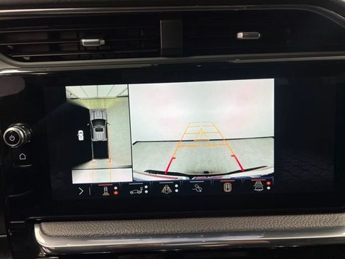 Used 2025 GMC Sierra 3500 Denali w/ Denali Reserve Package image 34