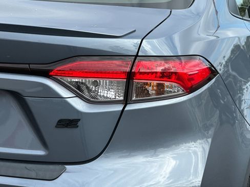 Used 2022 Toyota Corolla SE w/ SE Premium Package image 24