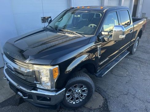 Used 2017 Ford F350 XLT w/ XLT Premium Package image 1
