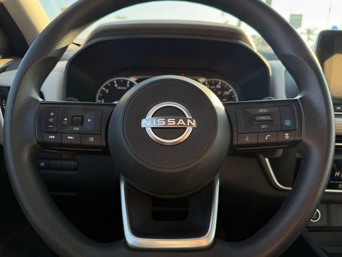 Certified 2023 Nissan Rogue SV image 23