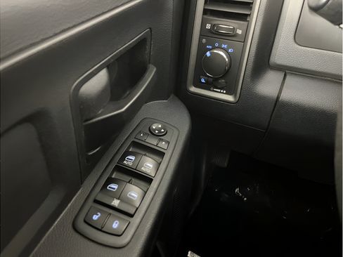 Used 2018 RAM 2500 Tradesman w/ Chrome Appearance Group AWD/4WD image 22