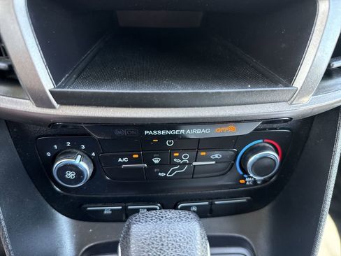 Used 2022 Ford Transit Connect XL FWD image 18