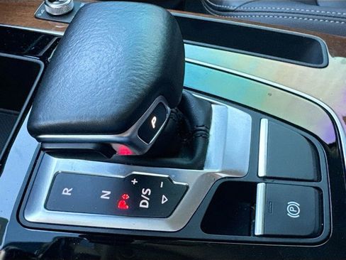 Used 2021 Audi Q5 2.0T Premium w/ Convenience Package image 19