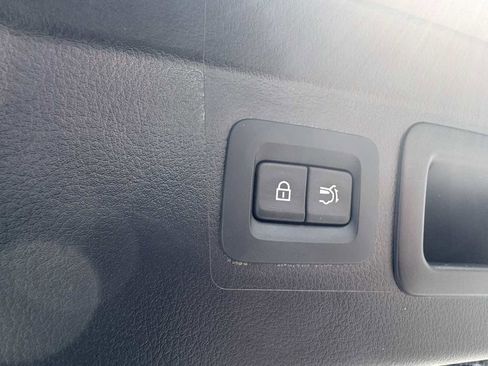 Used 2024 MAZDA CX-50 Meridian Edition image 31