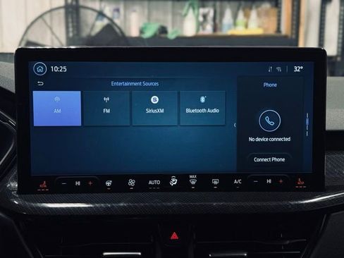 Used 2025 Ford Escape ST-Line w/ Tech Pack #1 image 33