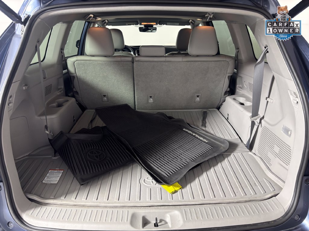 Used 2019 Toyota Highlander XLE AWD/4WD image 26