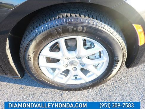 Used 2022 Chrysler Pacifica Touring-L image 27