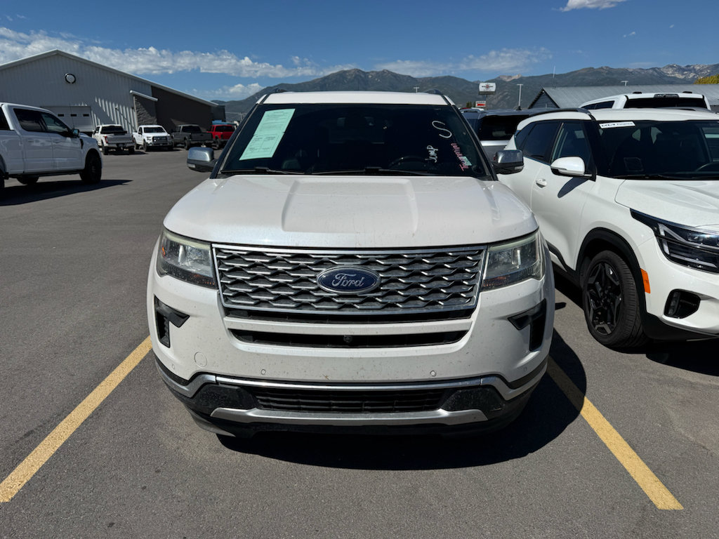 Used 2019 Ford Explorer Platinum AWD/4WD image 2