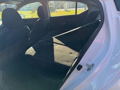 Used 2021 Nissan Sentra SV image 28