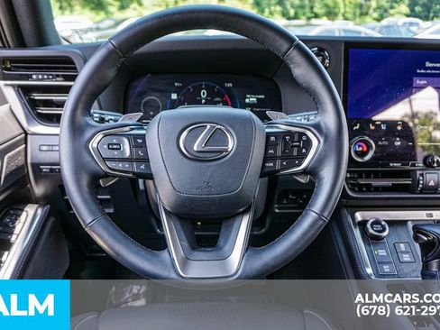 Used 2025 Lexus GX 550 w/ Accessory Package (2T) AWD/4WD image 29