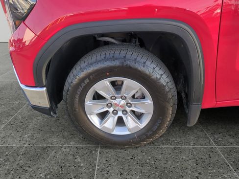 Used 2024 GMC Sierra 1500 SLE image 14