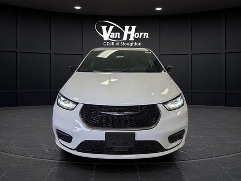 New 2026 Chrysler Pacifica Select image 13