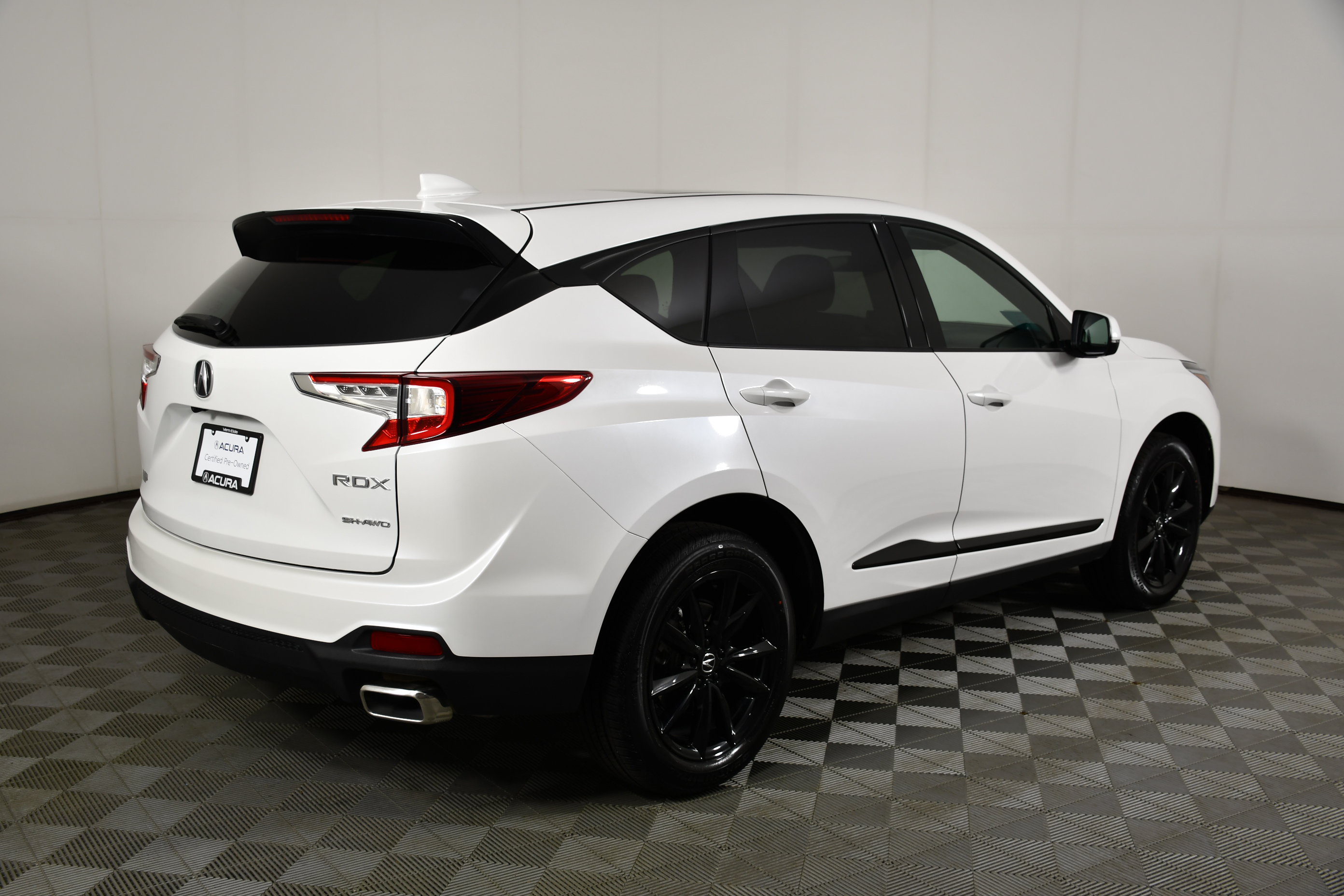 Used 2025 Acura RDX SH-AWD image 6