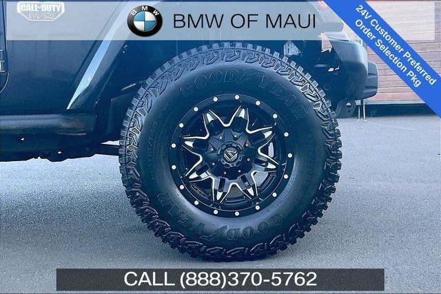 Used 2012 Jeep Wrangler Unlimited Rubicon AWD/4WD image 9