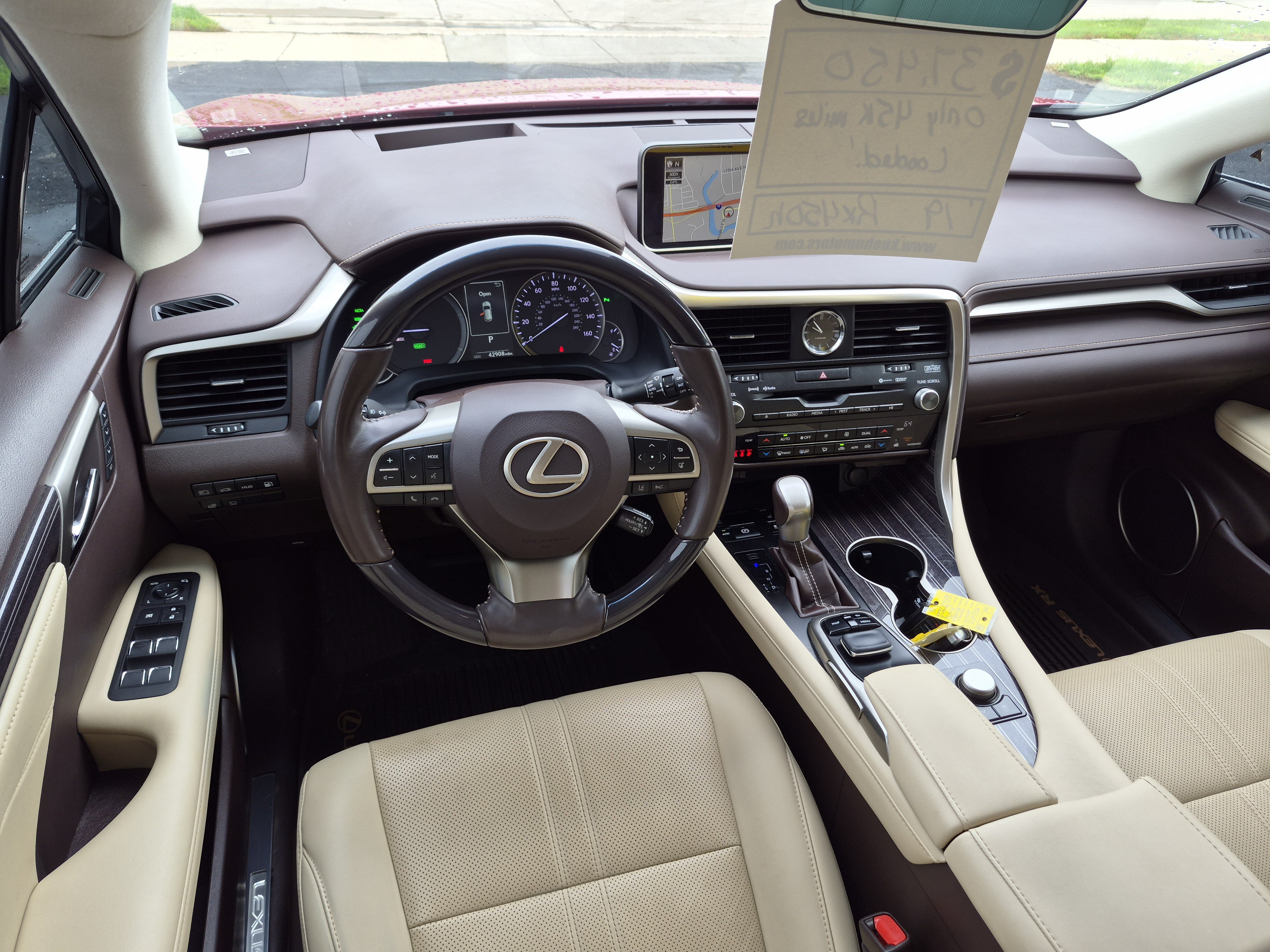 Used 2019 Lexus RX 450h AWD w/ Luxury Package image 16