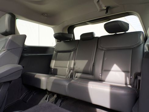 Used 2025 Ford Expedition Active image 26