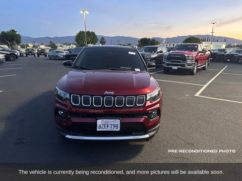 Used 2022 Jeep Compass Limited w/ Sun and Sound Group AWD/4WD image 9