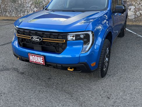 Used 2025 Ford Maverick Tremor AWD/4WD image 3