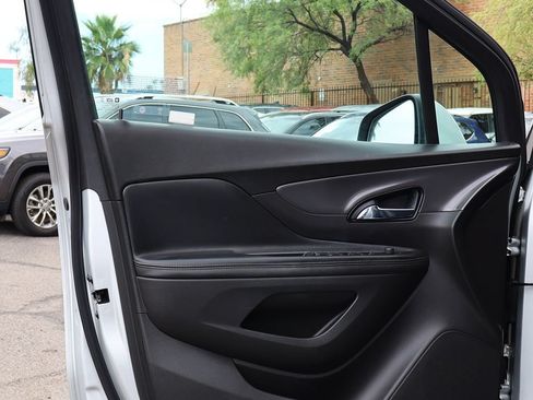 Used 2021 Buick Encore Preferred w/ Safety Package II FWD image 36