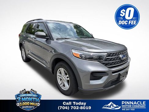Used 2022 Ford Explorer XLT w/ Class IV Trailer Tow Package AWD/4WD image 1
