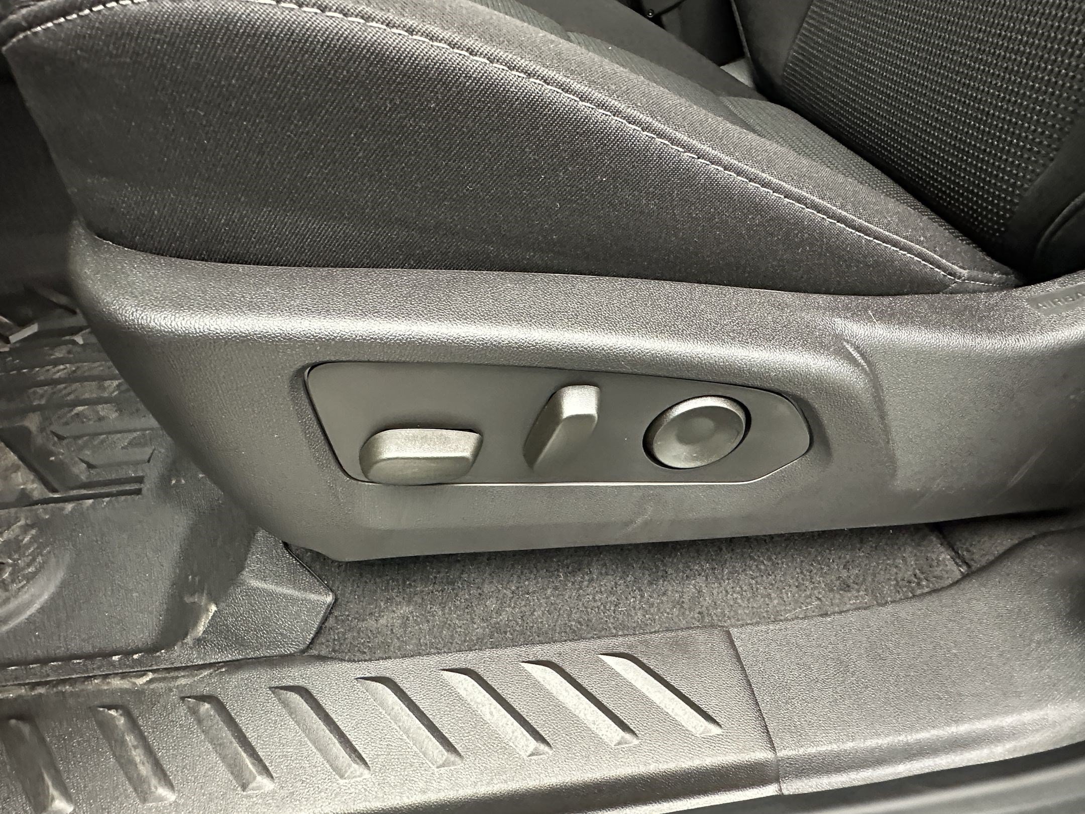 New 2026 Chevrolet Colorado LT w/ Advanced Trailering Package AWD/4WD image 16