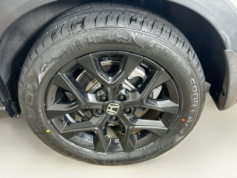 Used 2024 Honda HR-V Sport image 11