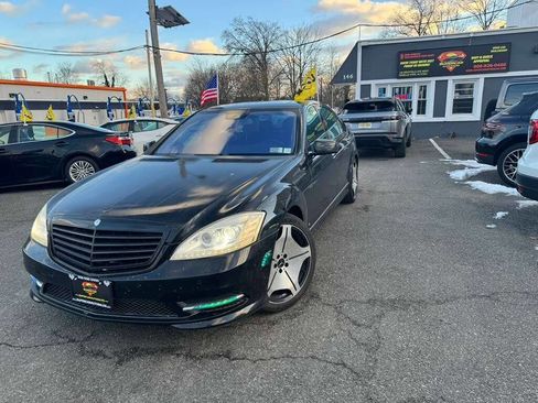 Used 2011 Mercedes-Benz S 550 w/ Sport Pkg Plus One image 3