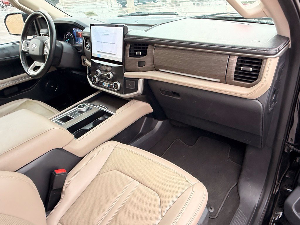 Used 2024 Ford Expedition Limited RWD image 14