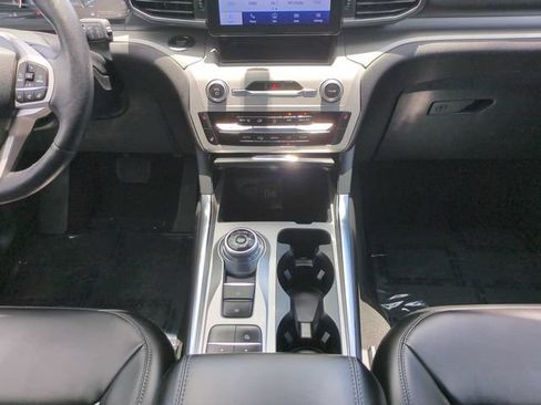 Certified 2023 Ford Explorer XLT w/ Equipment Group 202A RWD image 23