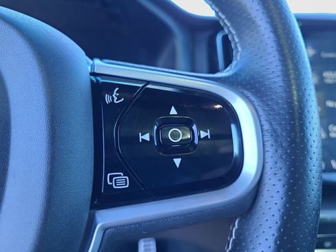 Used 2019 Volvo XC60 T5 R-Design w/ Protection Package Premier image 26