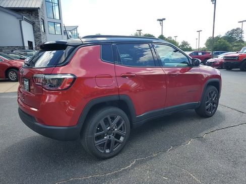 New 2025 Jeep Compass Limited w/ Sun & Sound Group image 6