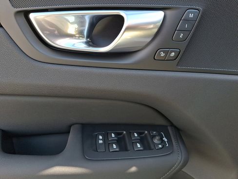 New 2026 Volvo XC60 B5 Plus w/ Protection Package Premier image 7