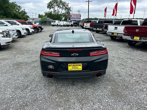 Used 2016 Chevrolet Camaro LT RWD image 17