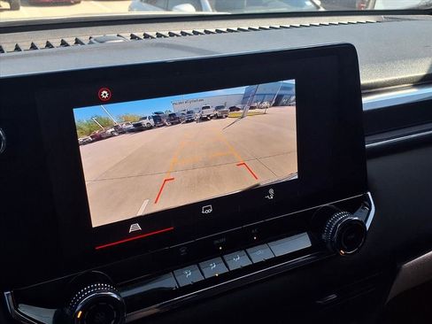 Used 2023 GMC Canyon Elevation image 14