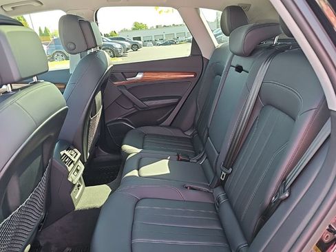 Certified 2023 Audi Q5 2.0T Premium Plus w/ Premium Plus Package AWD/4WD image 12