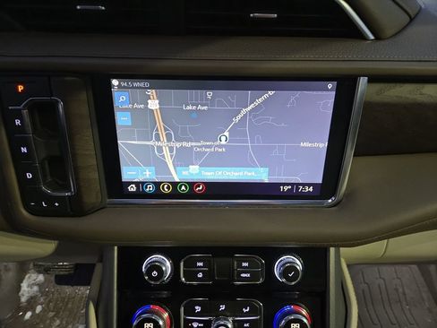 Used 2021 GMC Yukon XL Denali image 21