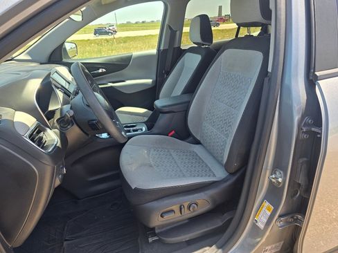 Used 2020 Chevrolet Equinox LS w/ LS Convenience Package FWD image 13