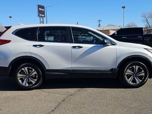 Used 2019 Honda CR-V LX image 9