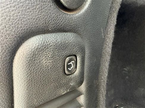 Used 2019 Dodge Durango SXT image 8