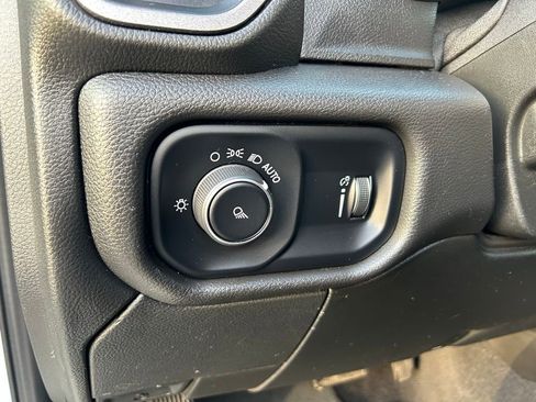 Used 2022 RAM 3500 Tradesman AWD/4WD image 18