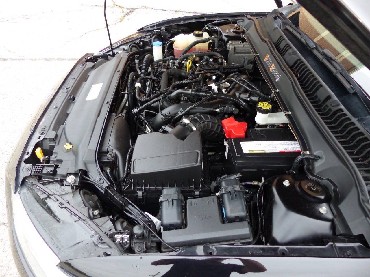 Used 2020 Ford Fusion SE FWD image 30