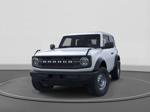 New 2025 Ford Bronco Base image 2