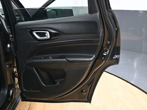 Used 2022 Jeep Compass Trailhawk image 46