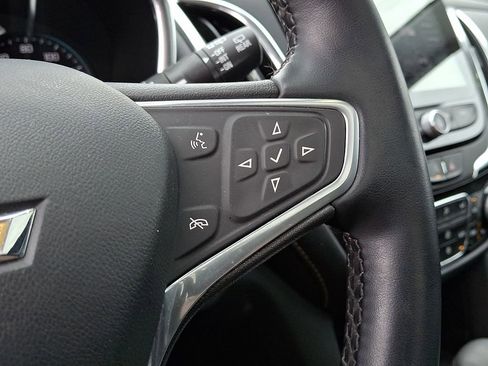 Used 2023 Chevrolet Equinox Premier image 21