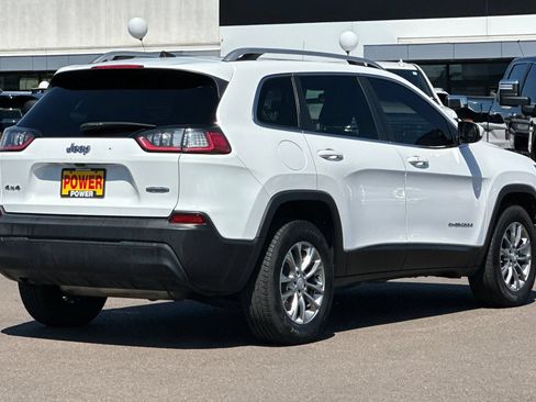 Used 2019 Jeep Cherokee Latitude Plus AWD/4WD image 4